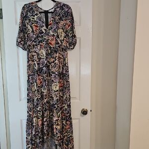 Floral V-Neck Maxi Dress